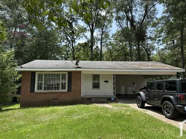 2261 Alta Woods Ter, Jackson, MS 39204