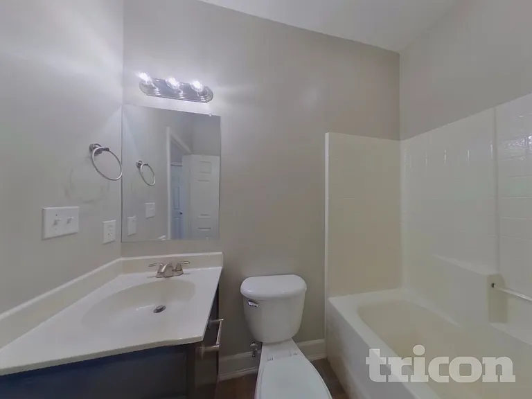 955 Ashland Ave — Photo 16