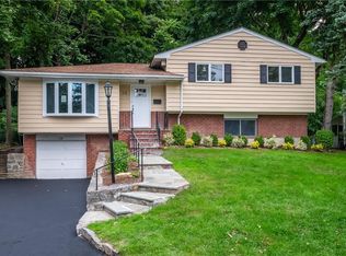 24 Chatham Rd, New Rochelle, NY 10804