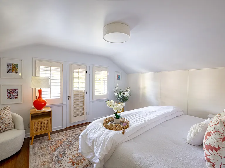 636 N Williams St — Photo 12