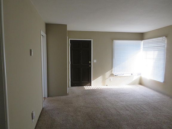 3rd image of 602 W Peralta Way