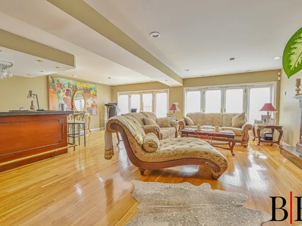 2445 East 65th Street image 8 of 30