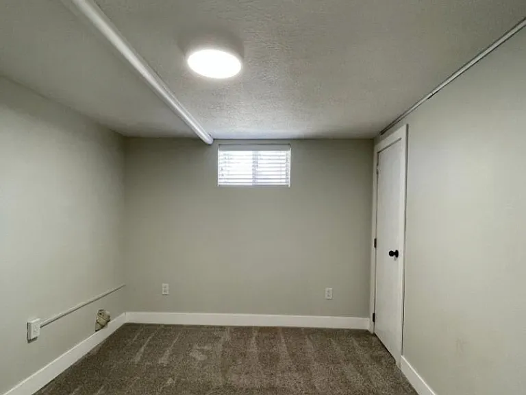 333 N 500 W — Photo 16