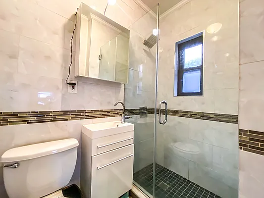 Rented by Voro New York | media 50