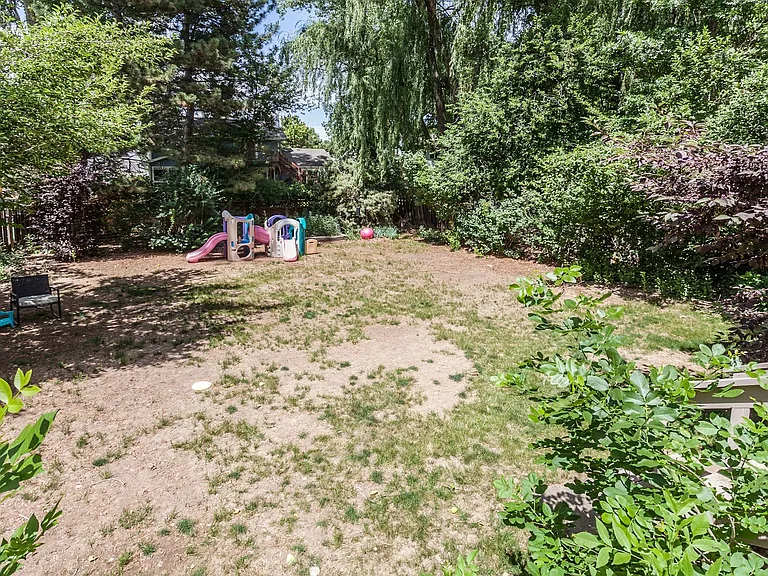 2538 Creekwood Dr — Photo 40
