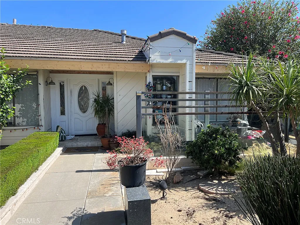 3 bed, 1800 sqft, $6,000 — Photo 2