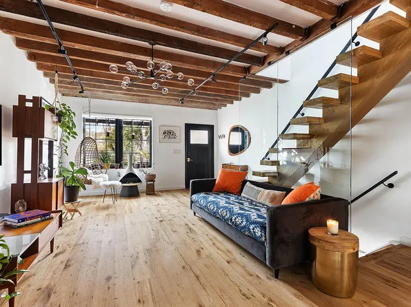 135 Maspeth Ave #1, Brooklyn, NY 11211
