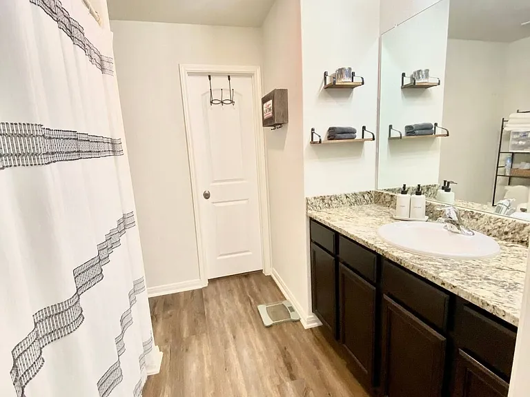6402 Underwood Way — Photo 12