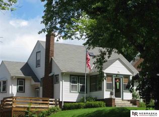 4560 Poppleton Ave, Omaha, NE 68106