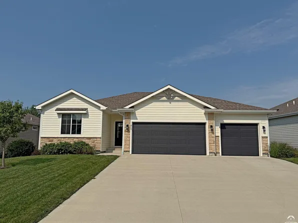 317 N White Dr, Lawrence, KS 66049