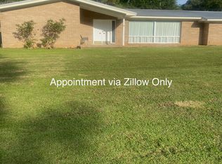 3700 Meadow Wood Cir, Guntersville, AL 35976
