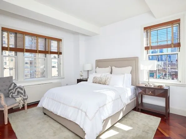 28 East 70th Street image 11 of 19