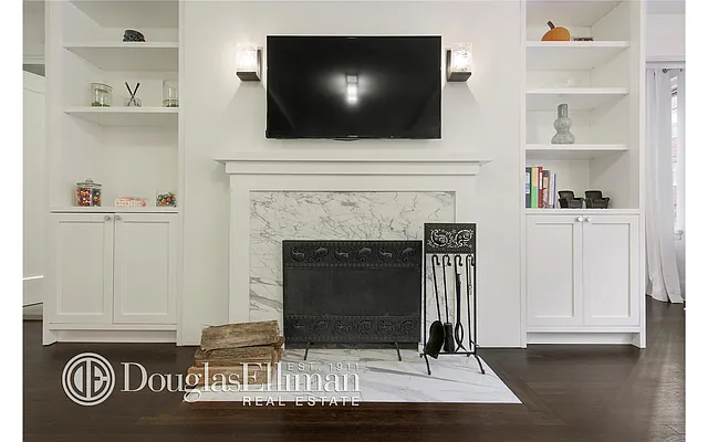 Sold by Douglas Elliman | media 5