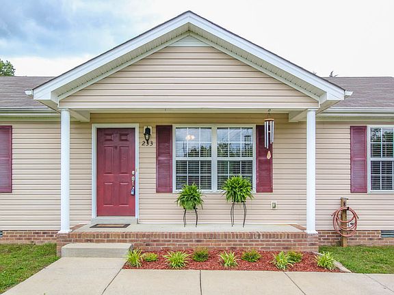 2nd image of 233 Callender Ct
