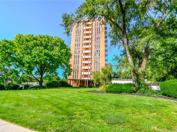 2230 S Patterson Blvd APT 71, Dayton, OH 45409