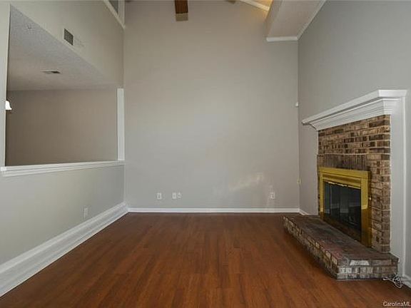 3rd image of 7920 Charter Oak Ln