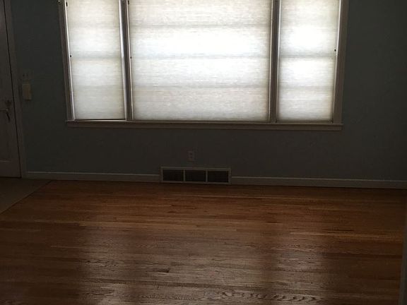 4th image of 1115 24th St