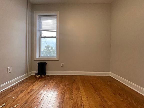3rd image of 154 Summit Ave #5E