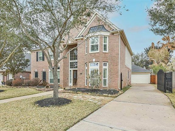 3rd image of 14039 Fosters Creek Dr