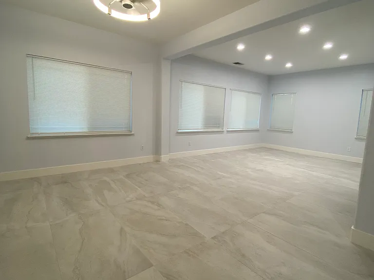 Carnelian Ave — Photo 3