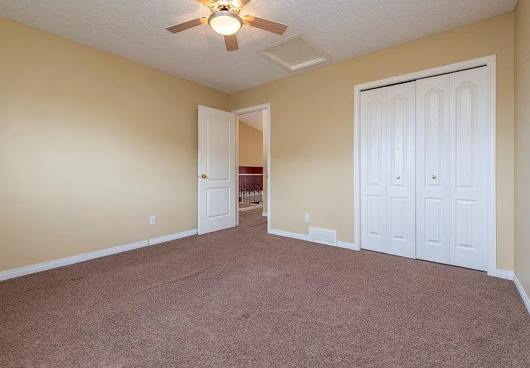 126 E Tuscarora Pl NW — Photo 38