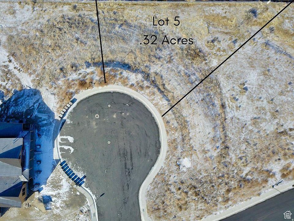 1st image of 629 E 1150 N