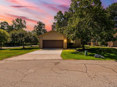 7421 Parkdale, West Bloomfield, MI, 48322