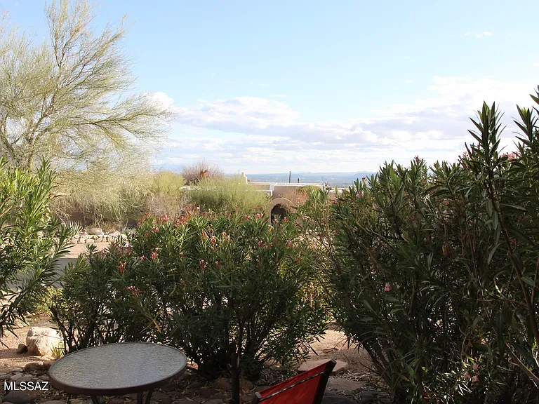 7601 N Calle Sin Envidia — Photo 33