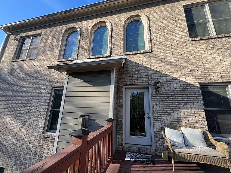 585 Cliftwood Ct — Photo 41
