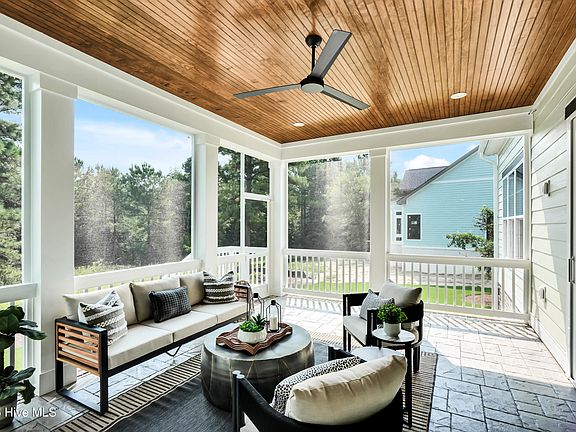 5th image of 3836 Bay Colony Road NE #275