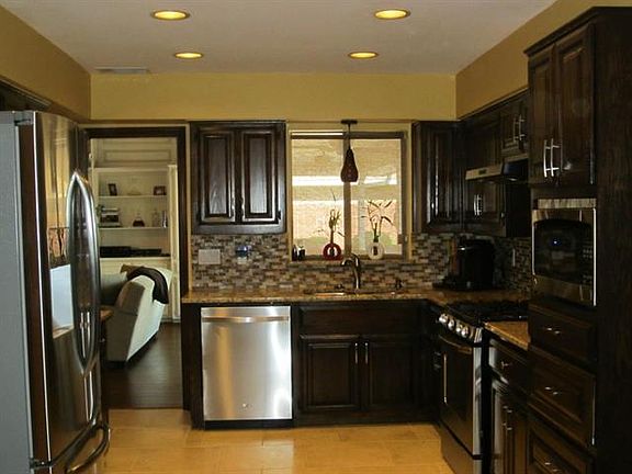 5th image of 4108 McClary Dr