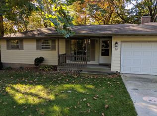 24 Roxbury Rd, Mackinaw, IL 61755