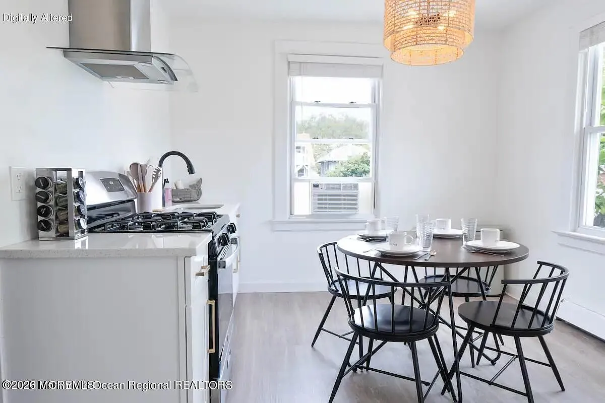 3 bed, 1239 sqft, $4,500 — Photo 3