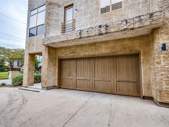 2nd image of 1917 Ashby St #1917