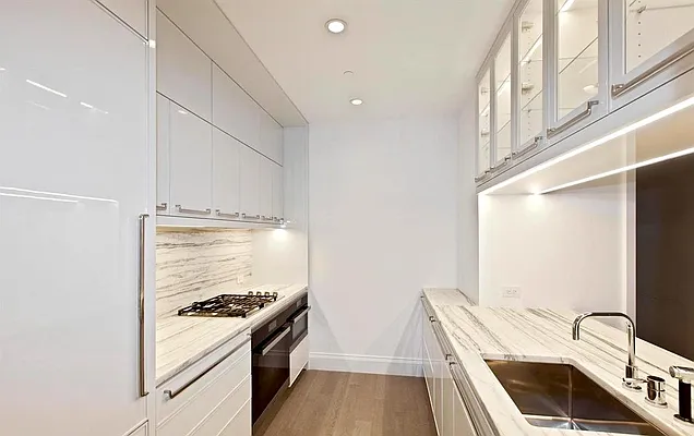 Rented by Compass | media 23