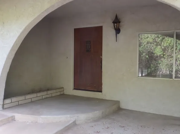 6792 Rolling Hills Dr, Riverside, CA 92505
