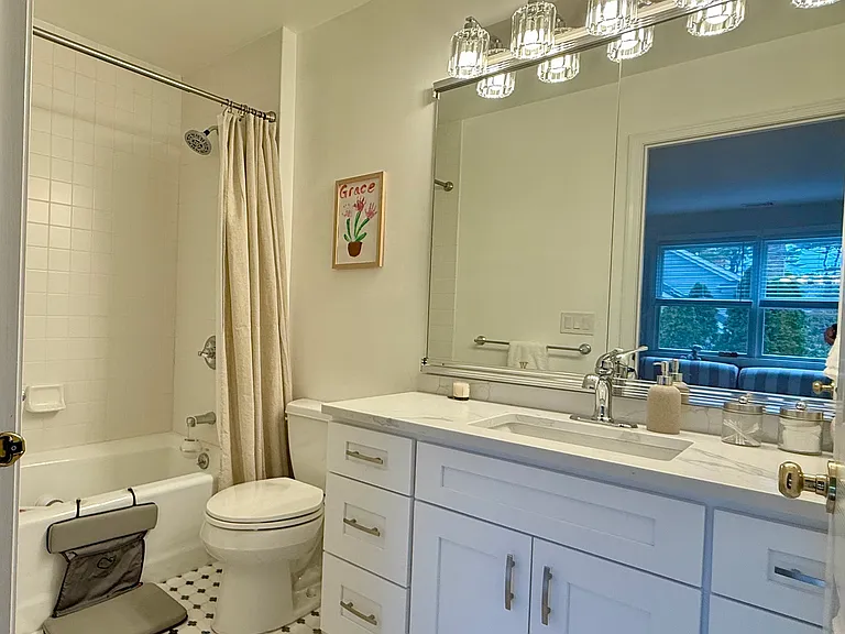 368 Hoyt St — Photo 26