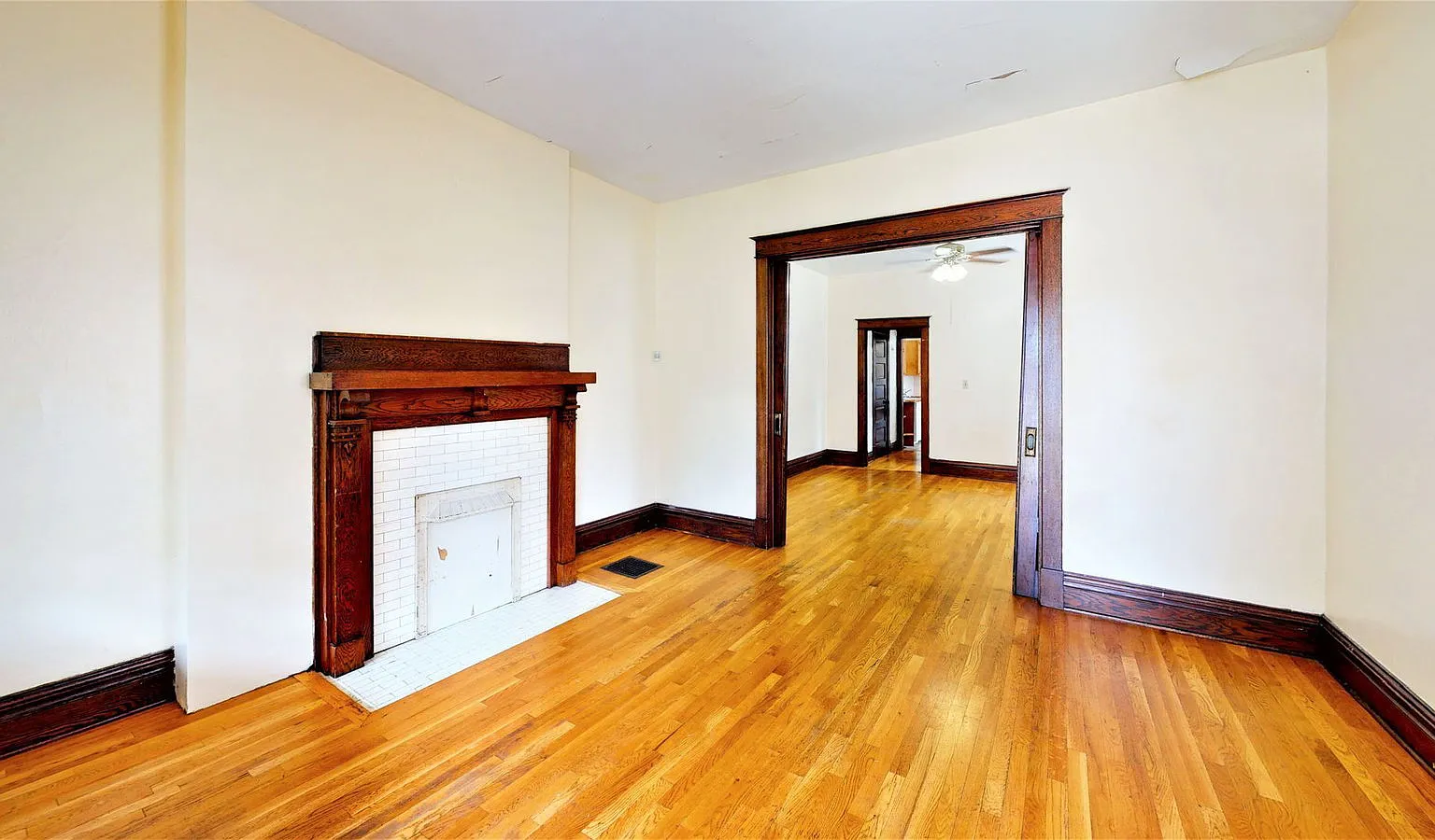 5 bed, 2.0 bath, $2,550 — Photo 3
