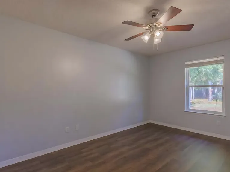 1387 Calcutta Dr — Photo 19
