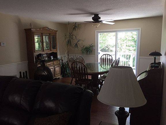 5th image of 2726 Lakeside Dr