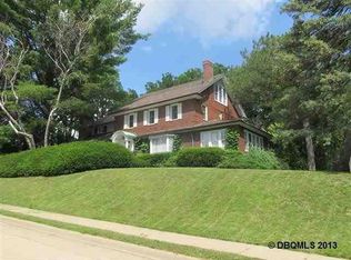 1525 Douglas St, Dubuque, IA 52001