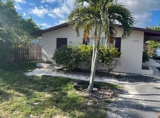 690 109th Ave N, Naples, FL 34108