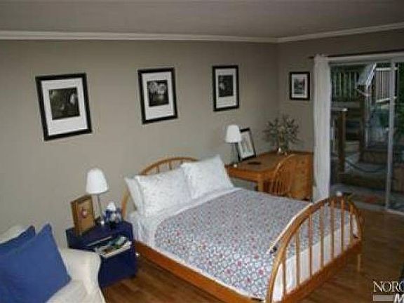 4th image of 8 Buckeye Cir