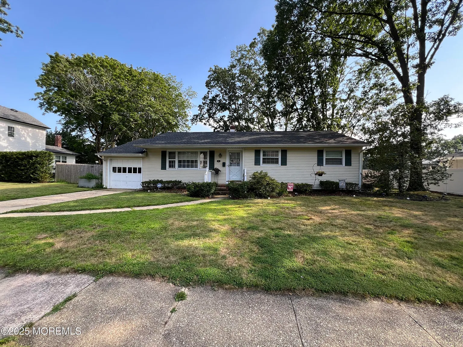 4 bed, 1.5 bath, 1765 sqft, $2,800 — Photo 2