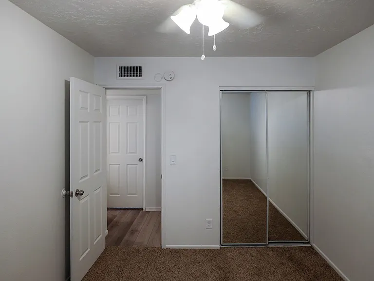 328 E Dunbar Dr #1 — Photo 12