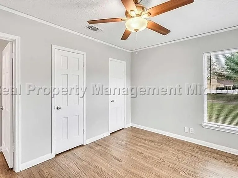 6400 Greenway Rd — Photo 17