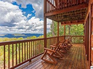 1821 Silver Poplar Ln, Sevierville, TN 37876