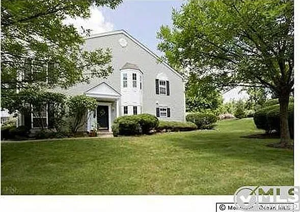 3 bed, 2.5 bath, 1960 sqft, $3,750 — Photo 1