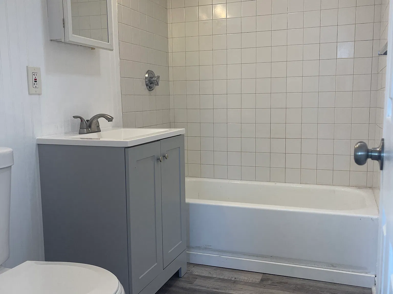 1 bed, 550 sqft, $1,350 — Photo 2
