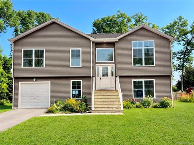 40 St George Drive, Shirley, NY, 11967